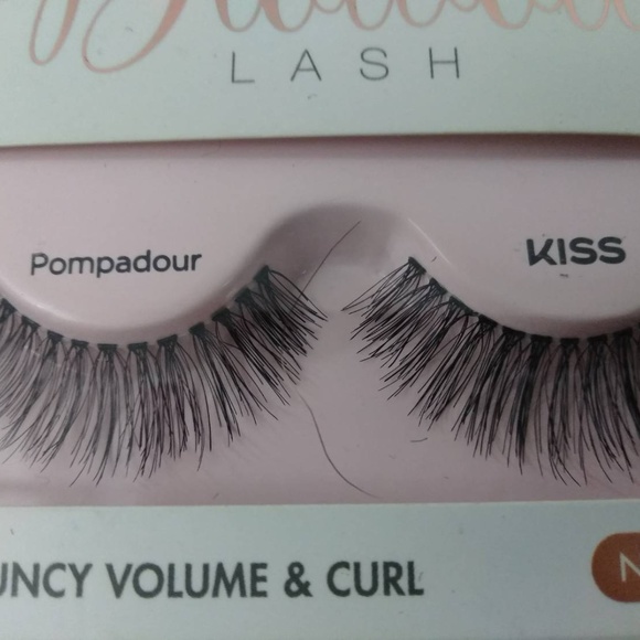 Kiss Blowout Lashes Pompadour Fake Eyelashes 72455 - Picture 3 of 5